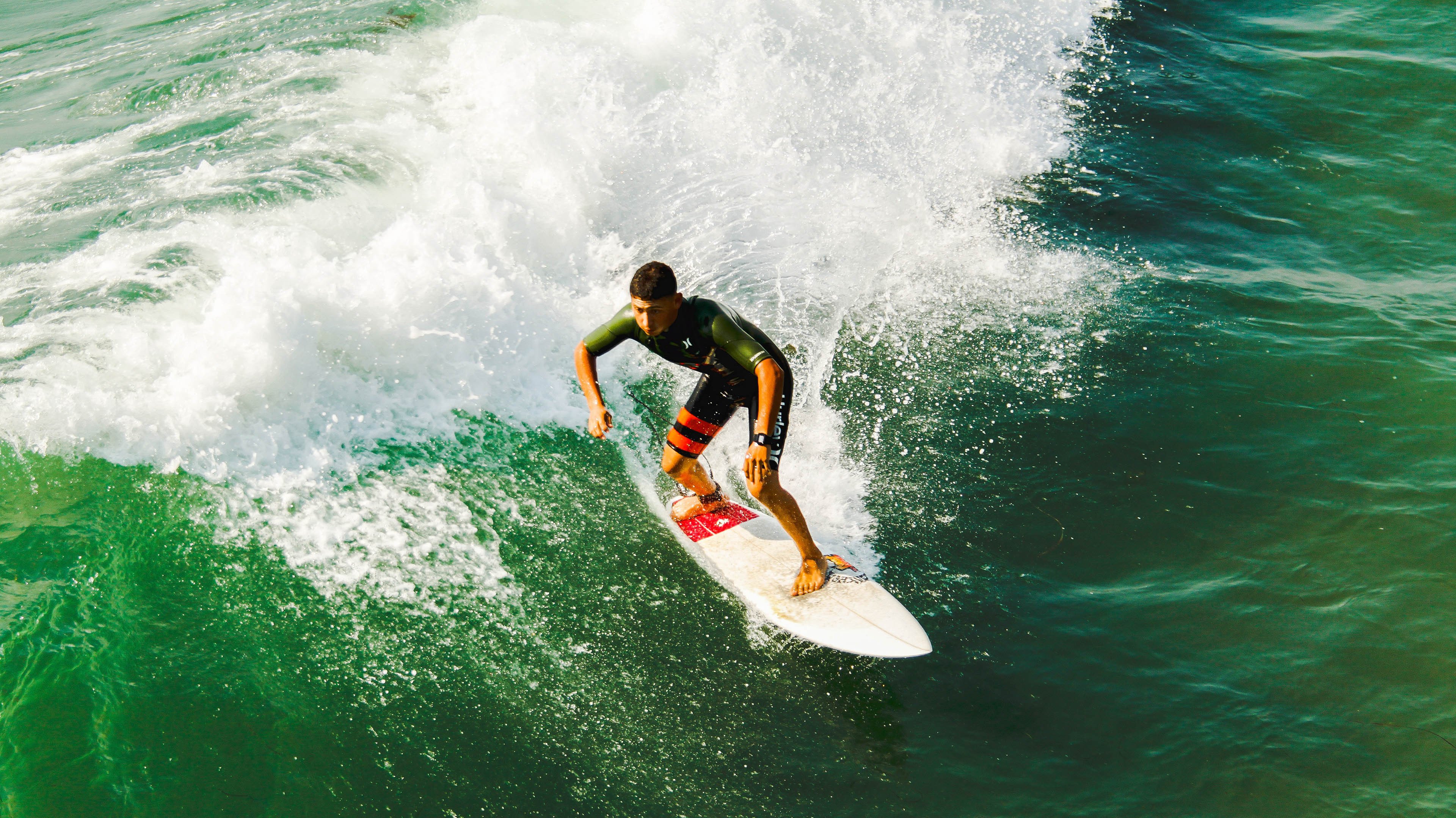 森林狼强势拿下公牛，拉文成为全场焦点